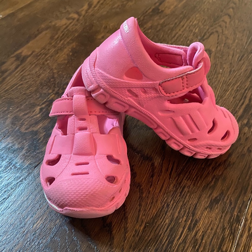 First pair of walkers by stride right- pink shoes